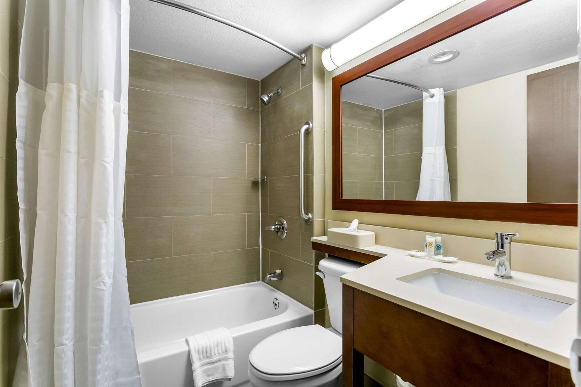 Comfort Inn Red Horse Frederick Extérieur photo
